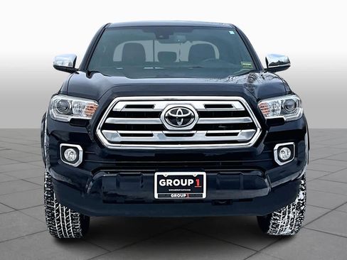 Certified 2019 Toyota Tacoma Limited image 3