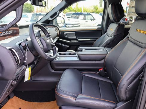 New 2026 Ford Expedition Tremor image 18