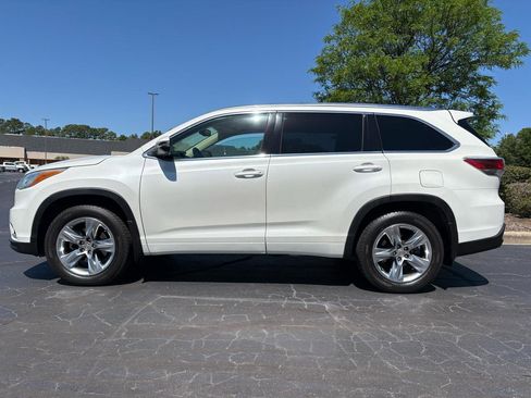 Used 2015 Toyota Highlander Limited AWD/4WD image 2