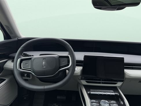 New 2026 Lincoln Nautilus Premier w/ Equipment Group 102A AWD/4WD image 19
