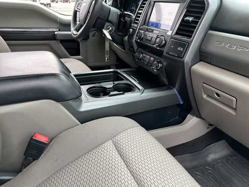 Certified 2022 Ford F250 XLT w/ XLT Premium Package AWD/4WD image 14