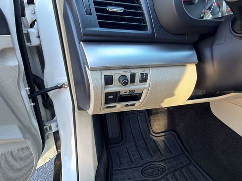 Used 2014 Subaru Outback 2.5i Premium image 30