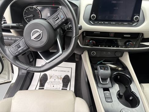Used 2023 Nissan Rogue SL image 12