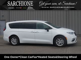 Used 2024 Chrysler Pacifica Touring-L FWD video 1