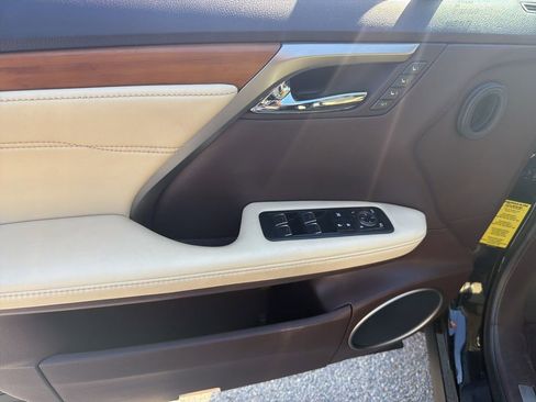 Used 2018 Lexus RX 350 350 w/ Premium Package image 16