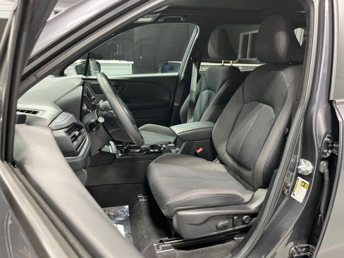 Used 2026 Subaru Forester Premium AWD/4WD image 14
