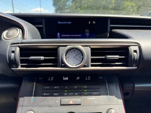 Used 2017 Lexus RC 200t F Sport RWD image 31