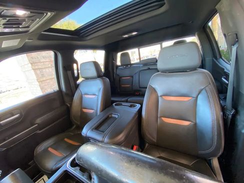 Used 2020 GMC Sierra 1500 AT4 w/ AT4 Premium Package image 24