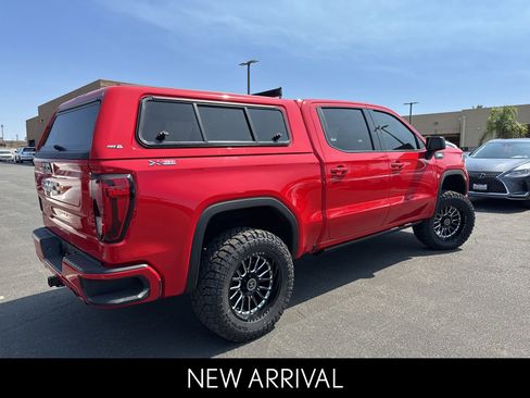 Used 2024 GMC Sierra 1500 Elevation w/ X31 Off-Road Package AWD/4WD image 4