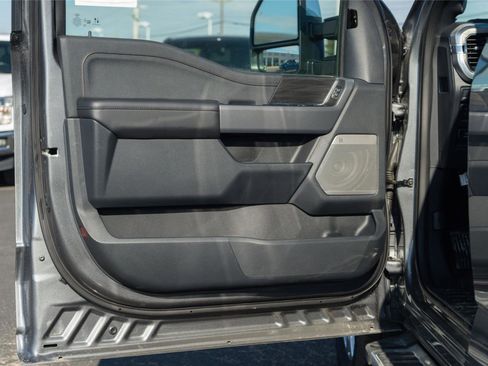 Used 2025 Ford F150 Lariat w/ Equipment Group 501A Mid image 21