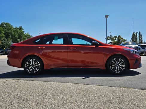 Used 2023 Kia Forte GT-Line w/ GT-Line Premium Package FWD image 7