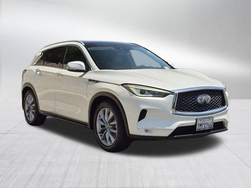 Used 2020 INFINITI QX50 Luxe w/ Cargo Package FWD image 7