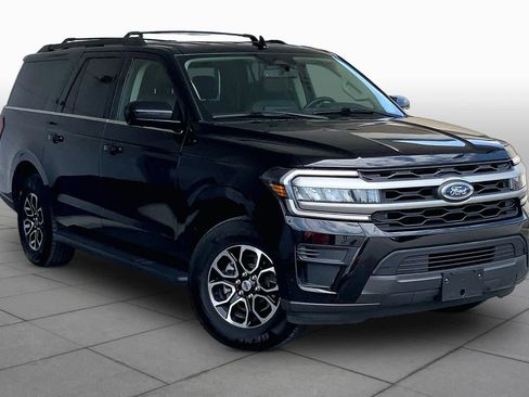 Used 2024 Ford Expedition Max XLT AWD/4WD image 3
