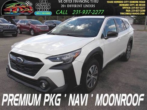 Used 2024 Subaru Outback Premium AWD/4WD image 1
