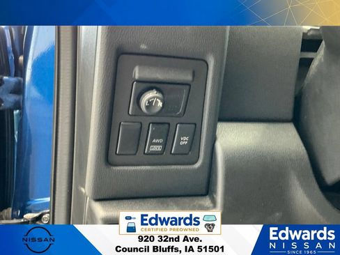 Used 2009 Nissan Rogue SL w/ Moonroof Pkg AWD/4WD image 18