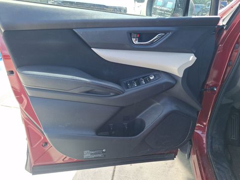 Used 2019 Subaru Ascent Premium image 9