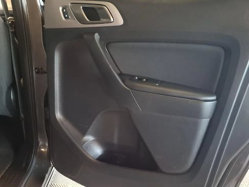 Used 2019 Ford Ranger XLT w/ Equipment Group 302A Luxury AWD/4WD image 9