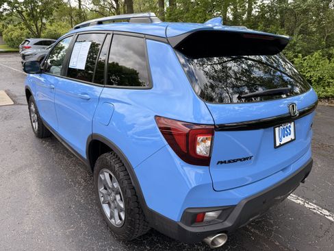 Certified 2025 Honda Passport TrailSport image 5