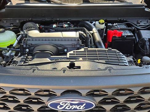 New 2026 Ford Maverick XL image 16