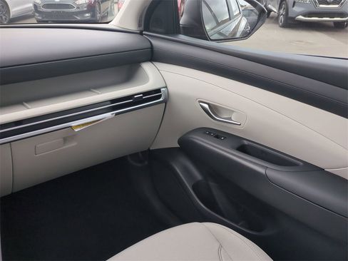 New 2026 Hyundai Tucson SE image 19