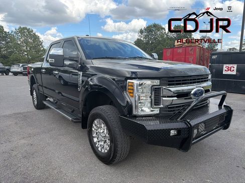 Used 2018 Ford F250 XLT w/ XLT Premium Package image 1