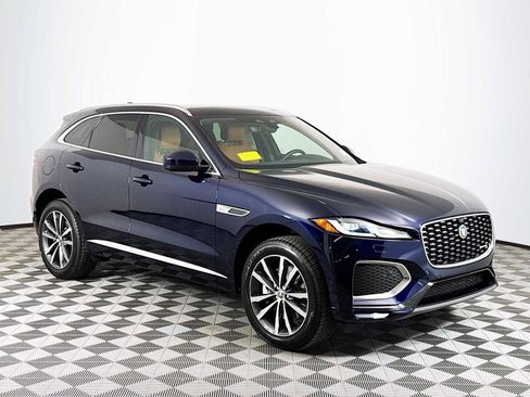 New 2025 Jaguar F-PACE R-Dynamic S image 3