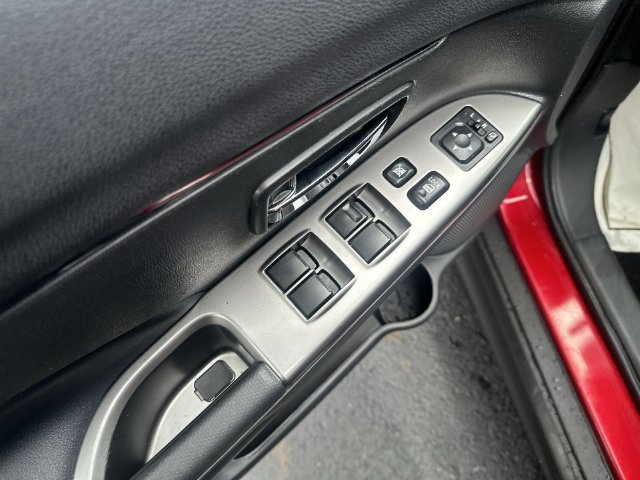 Used 2025 Mitsubishi Outlander Sport AWD image 24