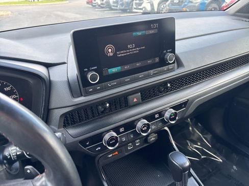 Used 2023 Honda CR-V Sport image 16