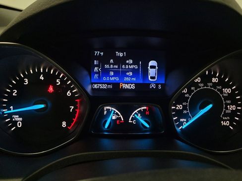 Used 2017 Ford Escape SE w/ Equipment Group 201A FWD image 23