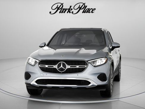 Used 2026 Mercedes-Benz GLC 300 4MATIC image 37