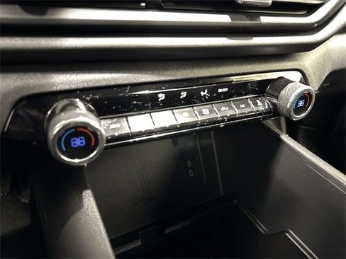 Used 2024 Chevrolet Silverado EV W/T image 20