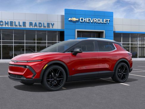 New 2026 Chevrolet Equinox EV LT image 2