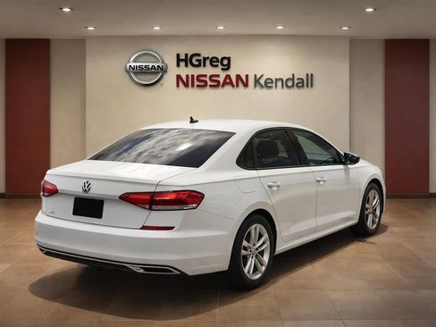 Used 2021 Volkswagen Passat 2.0T S FWD image 4