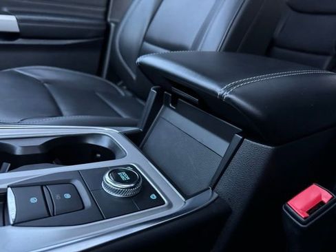 Certified 2023 Ford Explorer XLT w/ Equipment Group 202A image 25