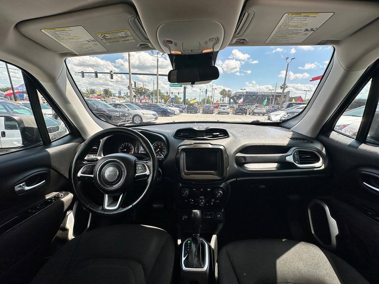 Used 2020 Jeep Renegade Latitude w/ Cold Weather Group AWD/4WD image 18