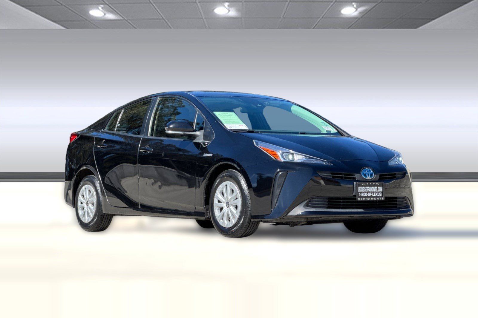 Used 2019 Toyota Prius L Eco FWD image 6