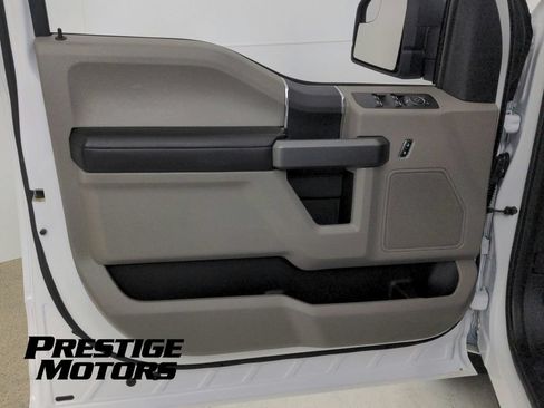 Used 2017 Ford F150 XLT AWD/4WD image 19