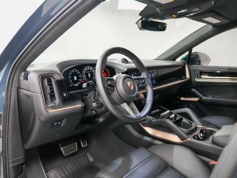 Certified 2026 Porsche Cayenne Turbo GT AWD/4WD image 4