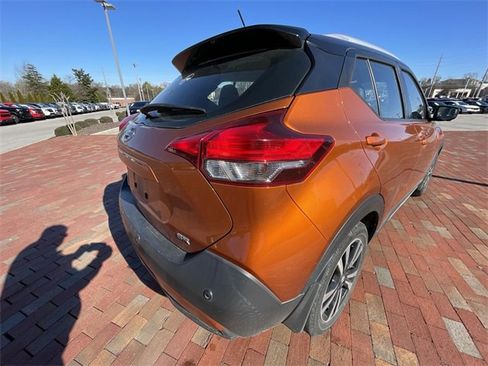 Used 2020 Nissan Kicks SR w/ SR Premium Package image 22