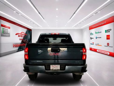 Used 2017 GMC Sierra 1500 SLE w/ SLE Value Package AWD/4WD image 7
