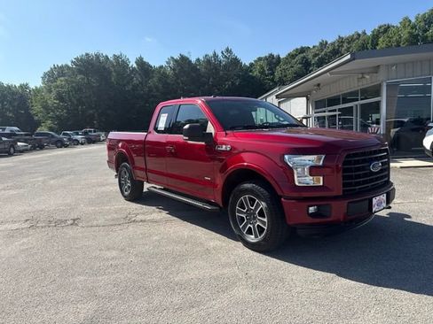 Used 2015 Ford F150 XLT w/ Equipment Group 302A Luxury AWD/4WD image 12