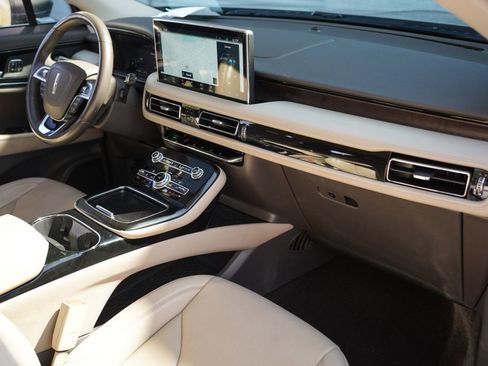 Used 2023 Lincoln Nautilus Reserve w/ Equipment Group 201A image 22