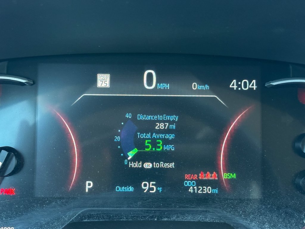 Used 2025 Toyota RAV4 XLE FWD image 26