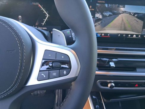 Used 2026 BMW X5 sDrive40i w/ M Sport Package image 22