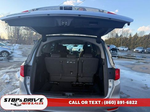 Used 2018 Honda Odyssey LX image 18