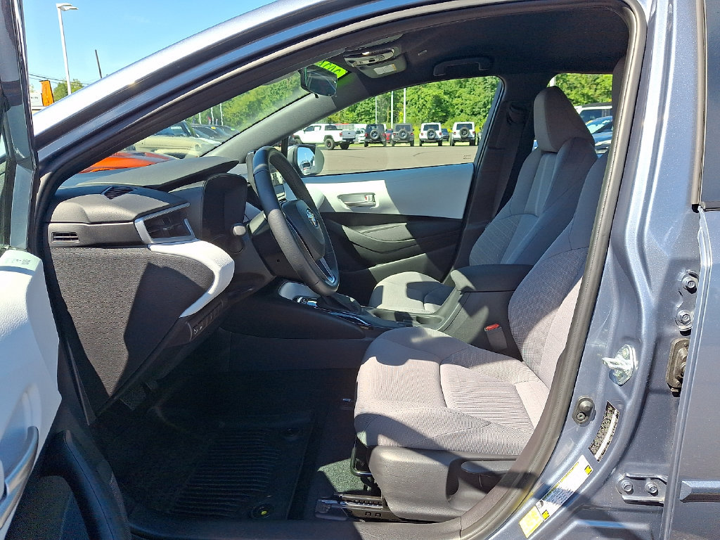 Used 2026 Toyota Corolla SE FWD image 14