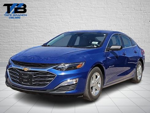 Used 2023 Chevrolet Malibu LS image 1