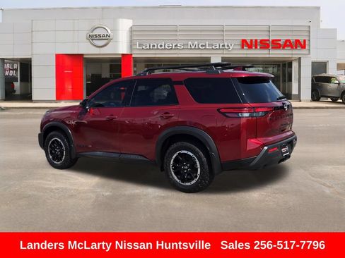 Used 2023 Nissan Pathfinder Rock Creek AWD/4WD image 6