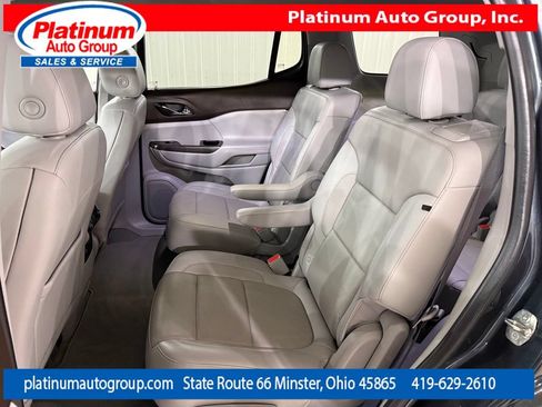 Used 2020 GMC Acadia SLT FWD image 29