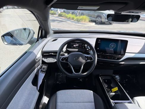 Certified 2023 Volkswagen ID.4 Pro AWD/4WD image 16